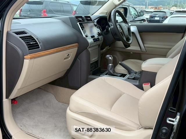 Toyota LAND CRUISER PRADO 2023-04 8099966-11