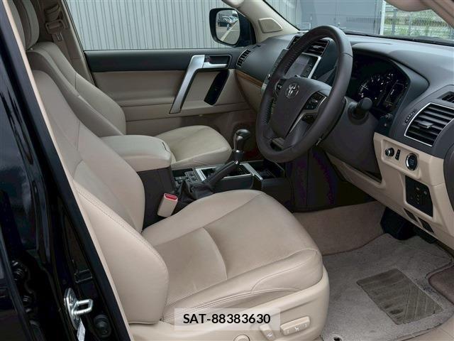 Toyota LAND CRUISER PRADO 2023-04 8099966-12