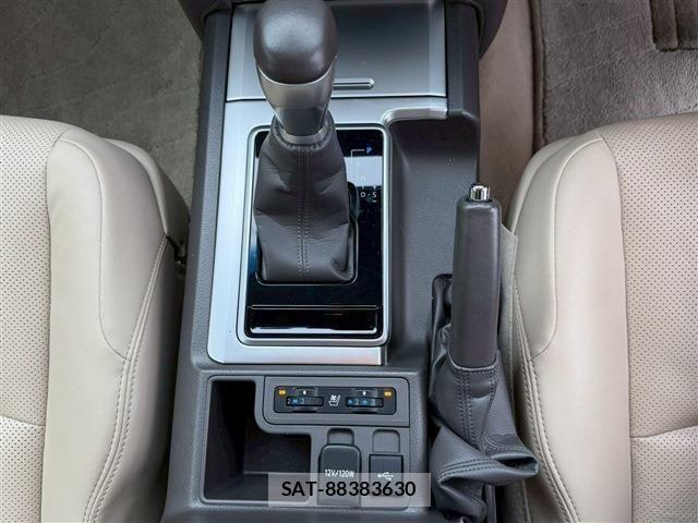 Toyota LAND CRUISER PRADO 2023-04 8099966-25