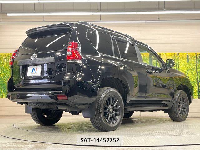 Toyota LAND CRUISER PRADO 2023-02 8099974-16