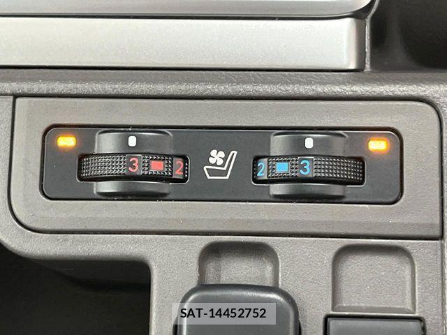 Toyota LAND CRUISER PRADO 2023-02 8099974-6