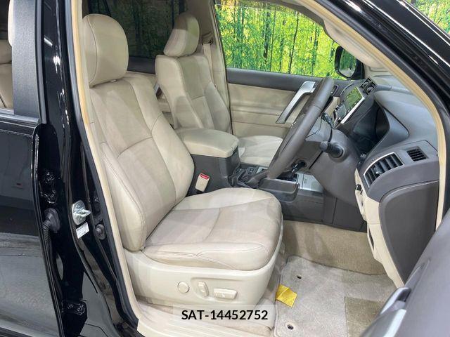 Toyota LAND CRUISER PRADO 2023-02 8099974-7
