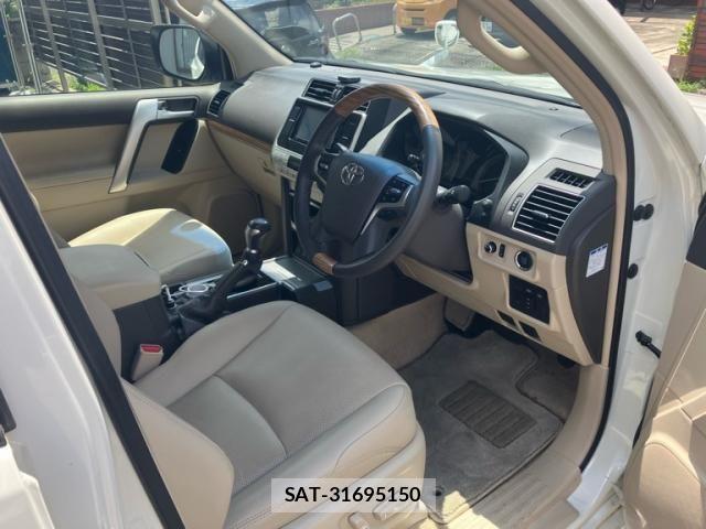 Toyota LAND CRUISER PRADO 2022-12 8099960-12