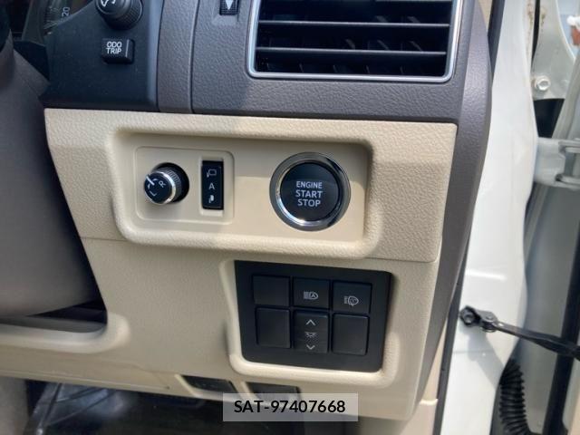 Toyota LAND CRUISER PRADO 2021-08 8099982-17