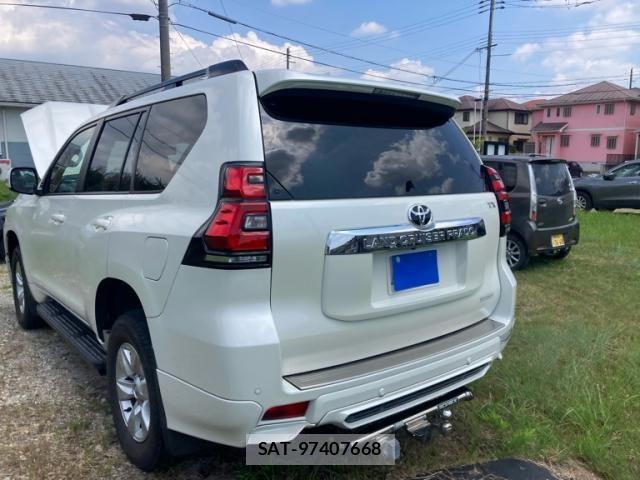 Toyota LAND CRUISER PRADO 2021-08 8099982-2