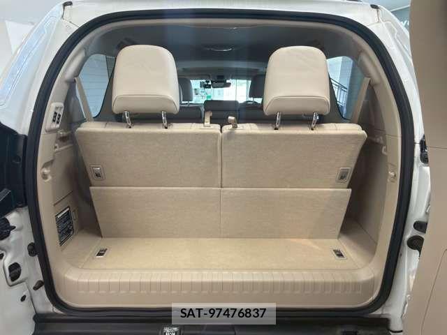 Toyota LAND CRUISER PRADO 2023-11 8099963-8