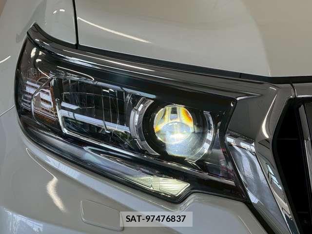 Toyota LAND CRUISER PRADO 2023-11 8099963-12
