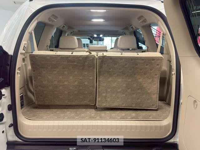 Toyota LAND CRUISER PRADO 2023-04 8099962-10