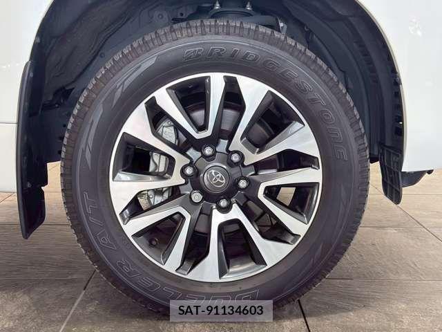 Toyota LAND CRUISER PRADO 2023-04 8099962-16