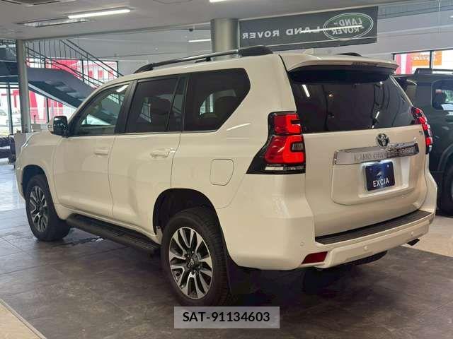 Toyota LAND CRUISER PRADO 2023-04 8099962-4
