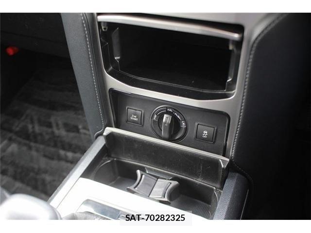 Toyota LAND CRUISER PRADO 2022-03 8099999-8