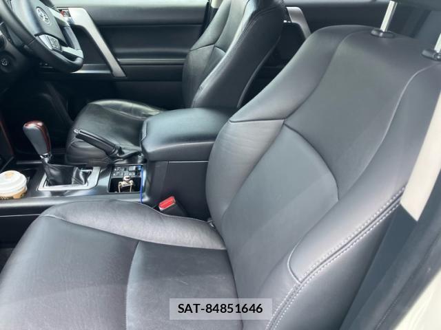 Toyota LAND CRUISER PRADO 2015-09 8100003-26