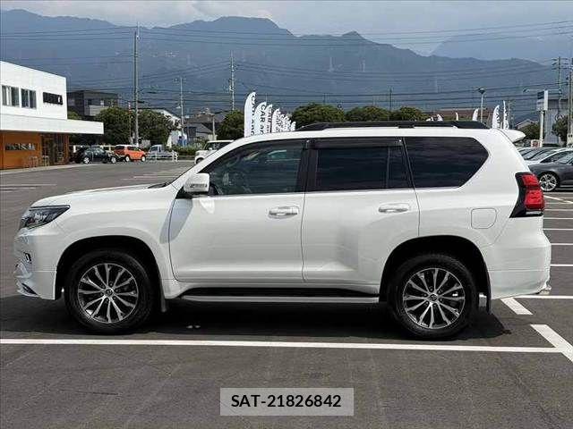 Toyota LAND CRUISER PRADO 2018-02 8099968-11