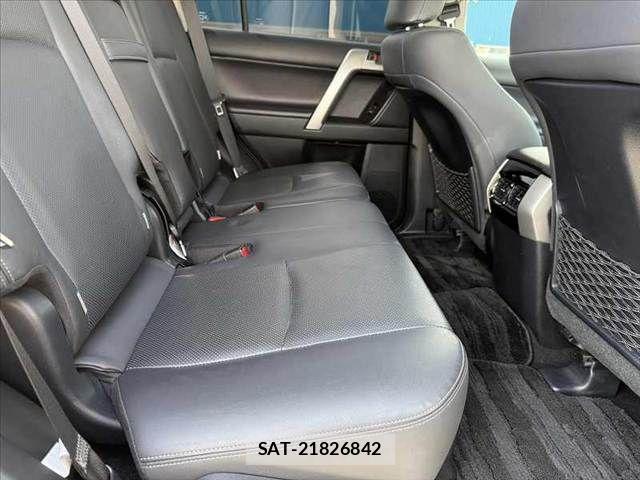 Toyota LAND CRUISER PRADO 2018-02 8099968-17