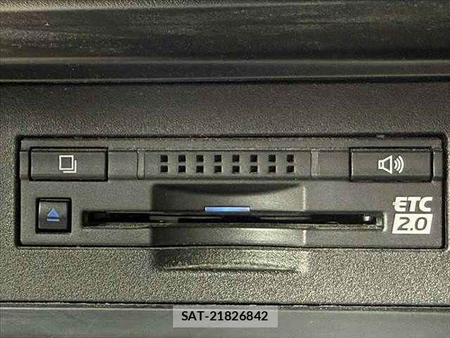 Toyota LAND CRUISER PRADO 2018-02 8099968-23