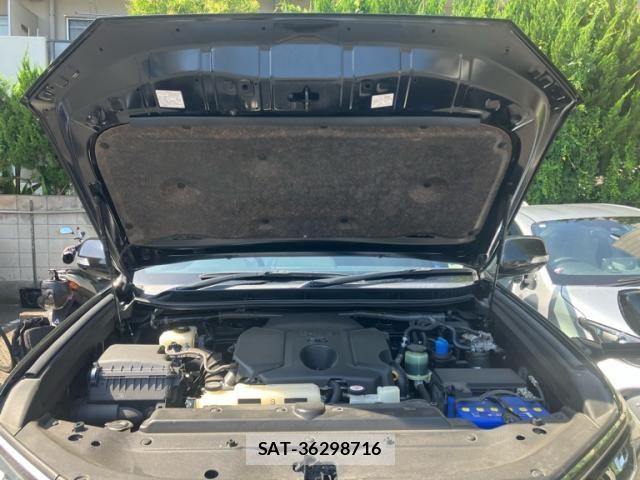 Toyota LAND CRUISER PRADO 2018-09 8099985-26