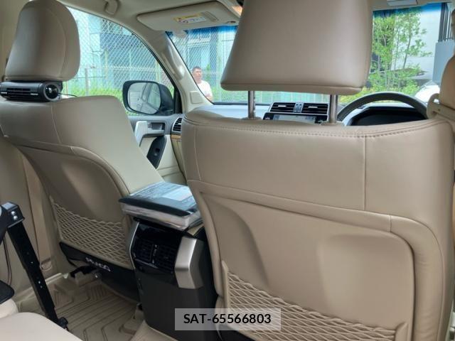 Toyota LAND CRUISER PRADO 2023-10 8130880-10