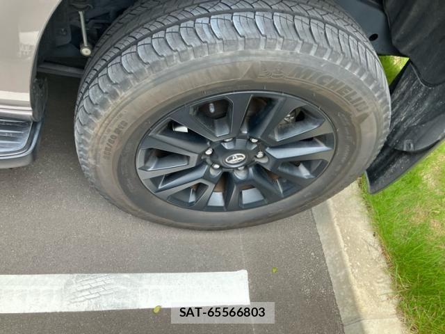 Toyota LAND CRUISER PRADO 2023-10 8130880-7