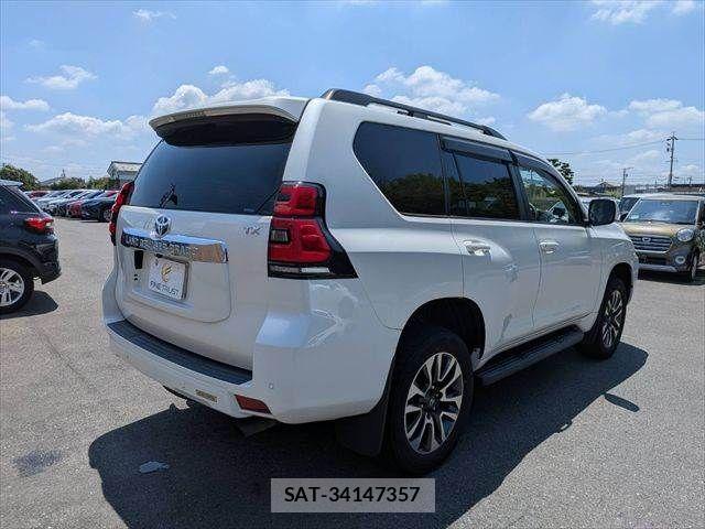 Toyota LAND CRUISER PRADO 2022-10 8130899-19