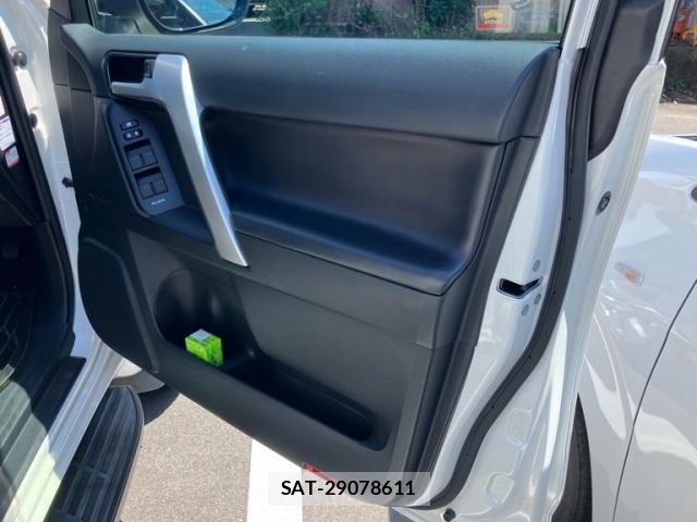 Toyota LAND CRUISER PRADO 2020-03 8130889-11