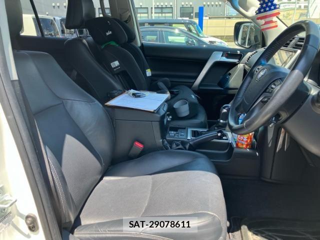Toyota LAND CRUISER PRADO 2020-03 8130889-13