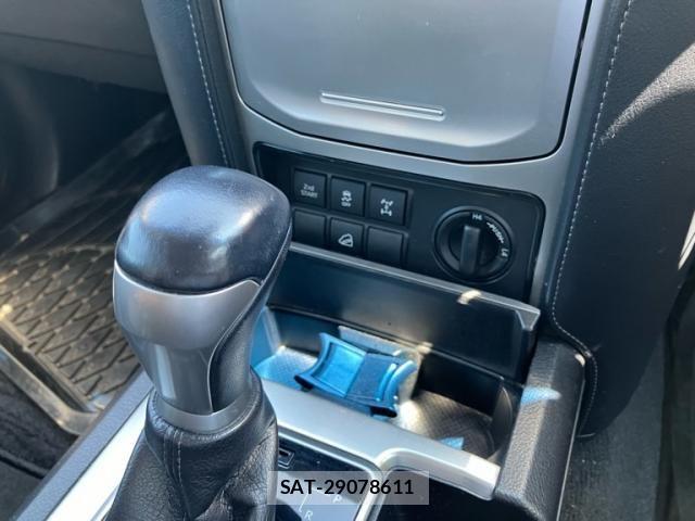 Toyota LAND CRUISER PRADO 2020-03 8130889-25