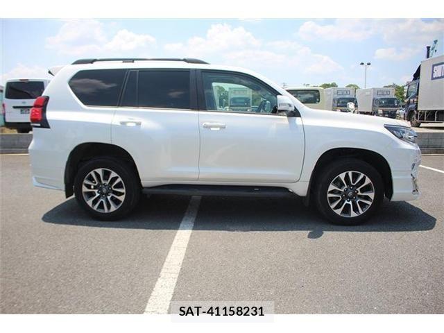 Toyota LAND CRUISER PRADO 2022-11 8130893-14