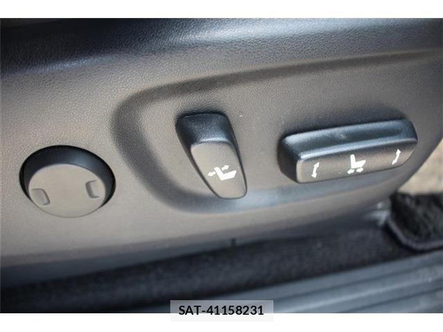 Toyota LAND CRUISER PRADO 2022-11 8130893-6