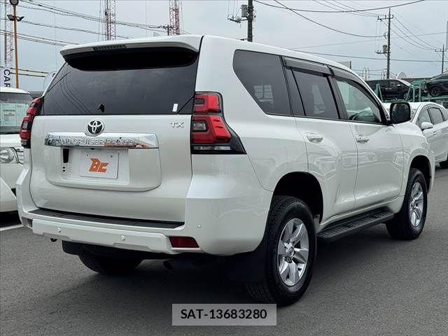 Toyota LAND CRUISER PRADO 2023-09 8130892-14