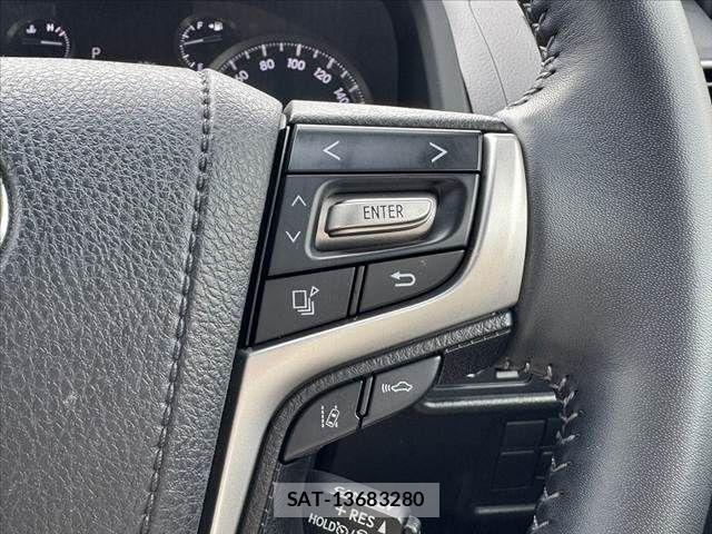 Toyota LAND CRUISER PRADO 2023-09 8130892-28