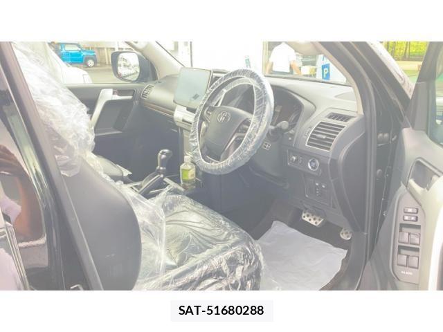 Toyota LAND CRUISER PRADO 2018-07 8130903-14