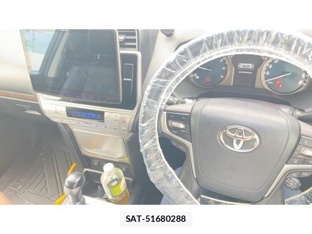 Toyota LAND CRUISER PRADO 2018-07 8130903-15