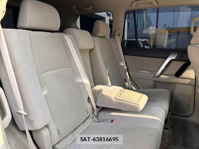 Toyota LAND CRUISER PRADO 2021-02 8130902-13