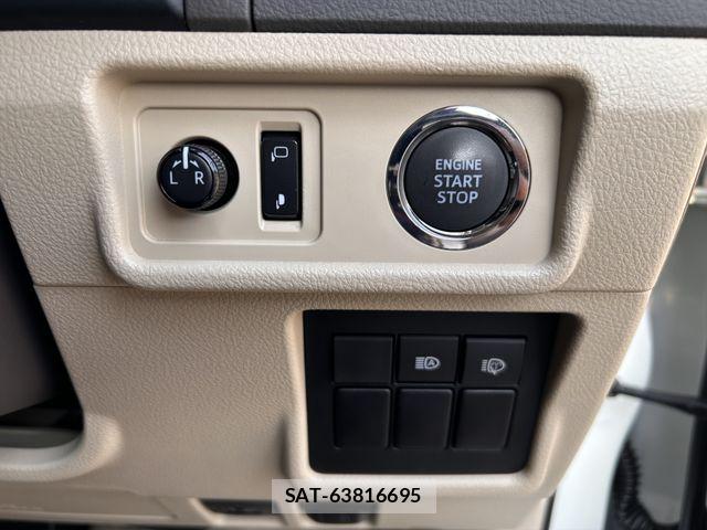 Toyota LAND CRUISER PRADO 2021-02 8130902-25