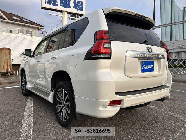 Toyota LAND CRUISER PRADO 2021-02 8130902-6