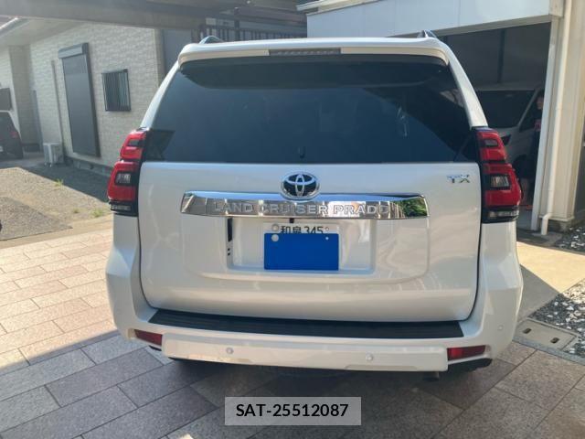 Toyota LAND CRUISER PRADO 2023-08 8130877-1