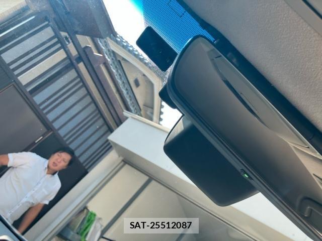 Toyota LAND CRUISER PRADO 2023-08 8130877-25