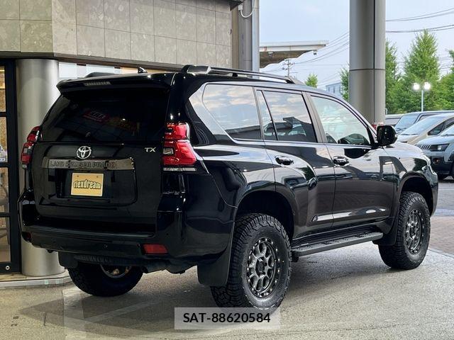 Toyota LAND CRUISER PRADO 2022-03 8130888-1
