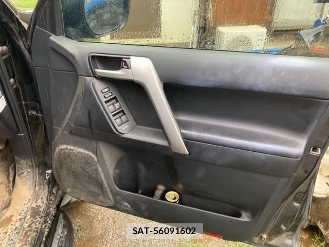 Toyota LAND CRUISER PRADO 2018-05 8130914-9