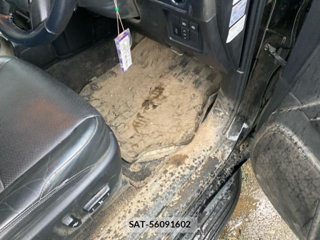 Toyota LAND CRUISER PRADO 2018-05 8130914-13