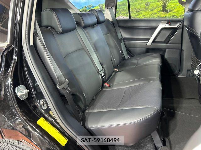 Toyota LAND CRUISER PRADO 2023-01 8130876-8