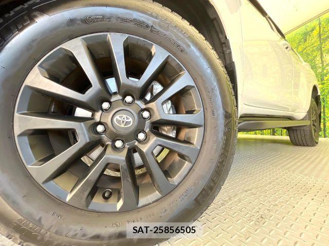 Toyota LAND CRUISER PRADO 2023-02 8146023-13