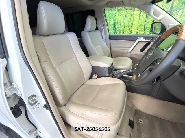 Toyota LAND CRUISER PRADO 2023-02 8146023-7