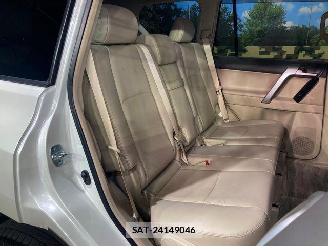 Toyota LAND CRUISER PRADO 2023-04 8146015-8