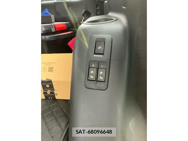 Toyota LAND CRUISER PRADO 2021-10 8146018-19