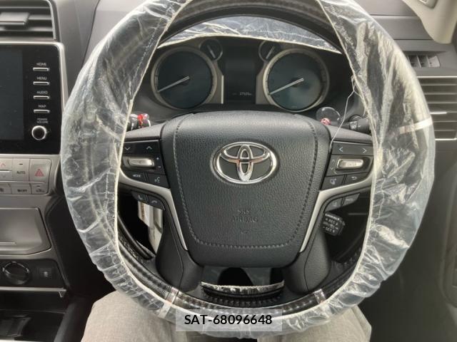 Toyota LAND CRUISER PRADO 2021-10 8146018-6