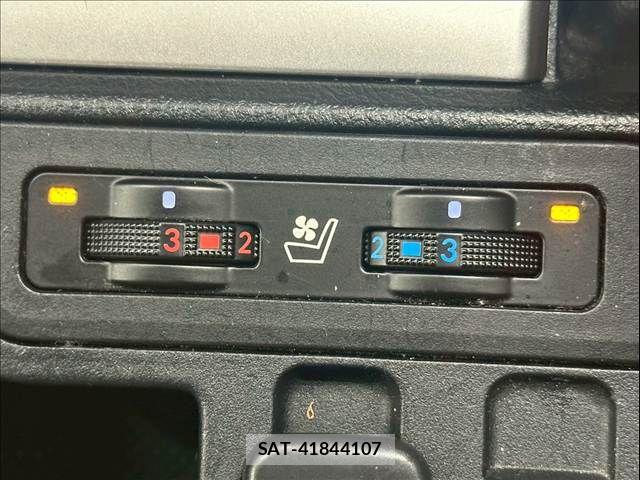 Toyota LAND CRUISER PRADO 2022-02 8146013-9