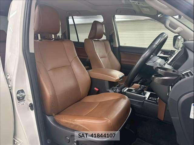 Toyota LAND CRUISER PRADO 2022-02 8146013-5