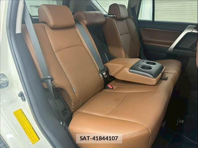Toyota LAND CRUISER PRADO 2022-02 8146013-6