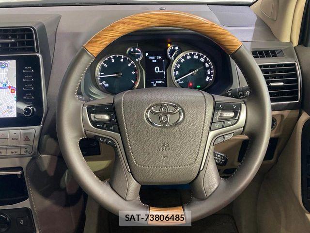 Toyota LAND CRUISER PRADO 2023-04 8146017-6